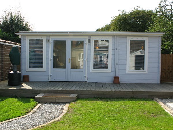 Fitness and therapy cabin